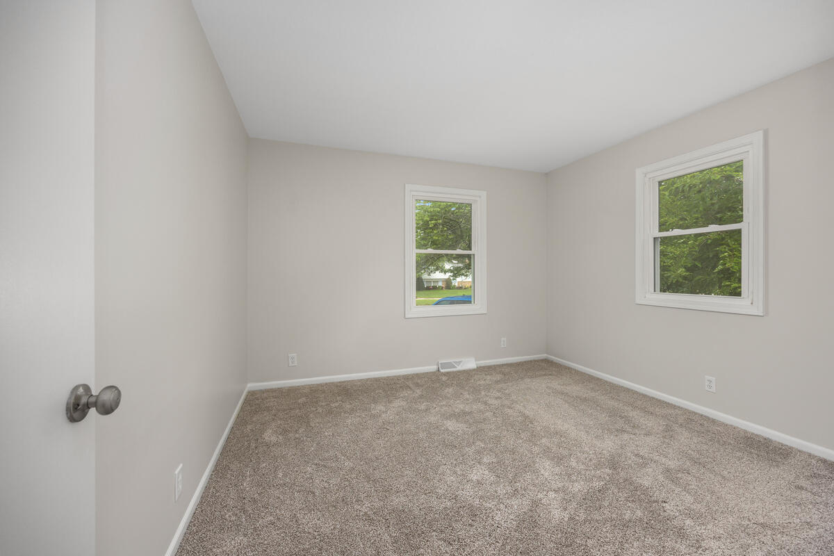6914 Brooklyn Avenue SE Grand Rapids MI 49508