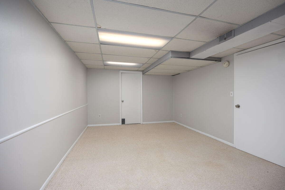 6914 Brooklyn Avenue SE Grand Rapids MI 49508