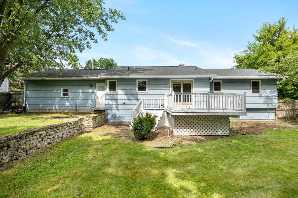 6914 Brooklyn Avenue SE Grand Rapids MI 49508