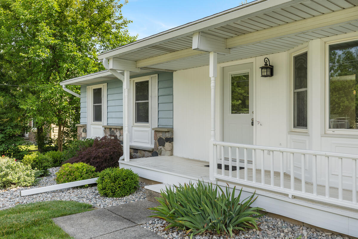 6914 Brooklyn Avenue SE Grand Rapids MI 49508