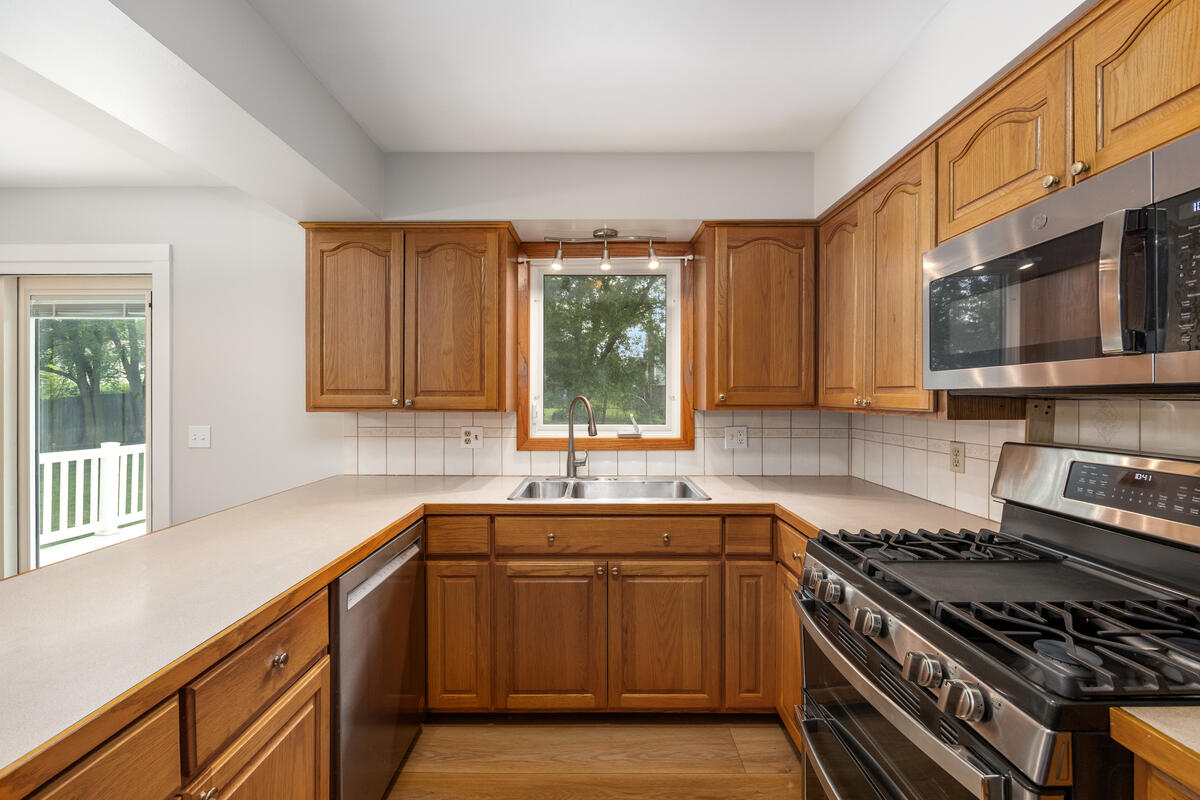 6914 Brooklyn Avenue SE Grand Rapids MI 49508