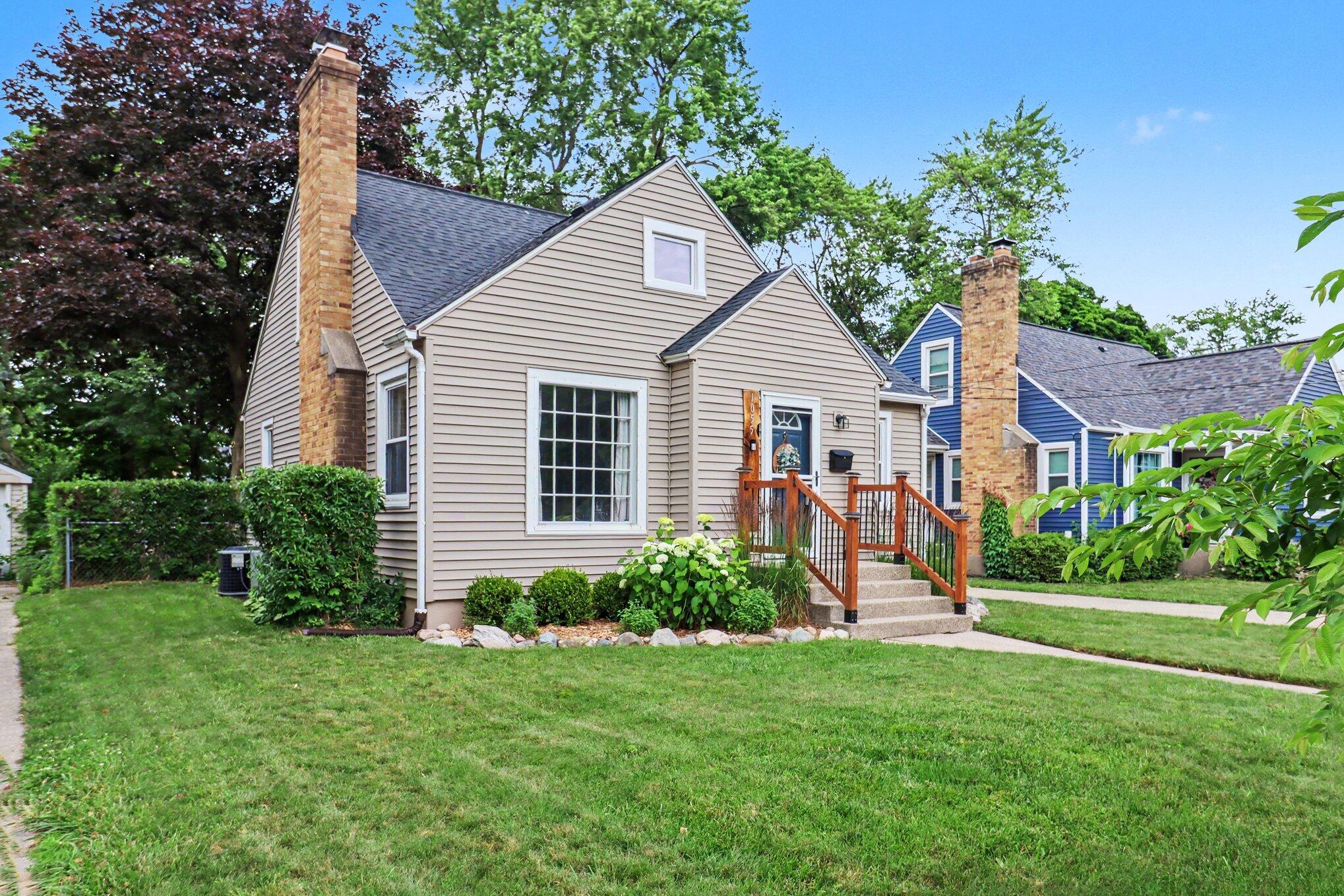 1055 Kelsey Street NE Grand Rapids MI 49505