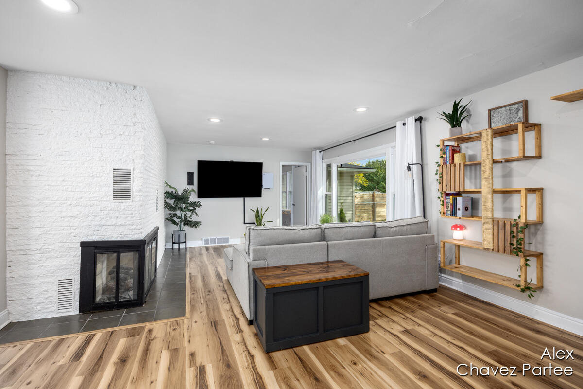 1119 Spencer Street NE Grand Rapids MI 49505