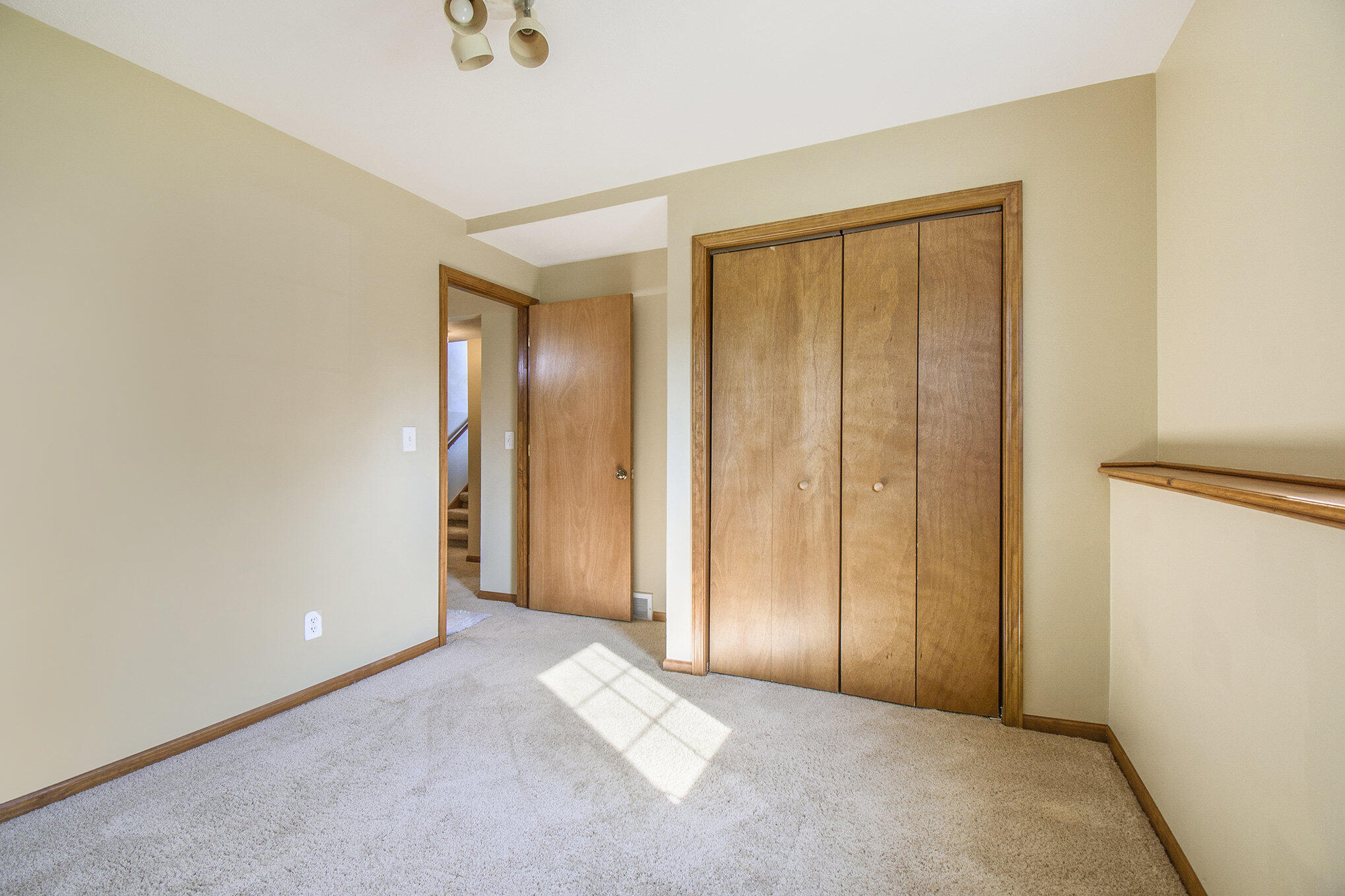 1370 Manorwood Drive SE Grand Rapids MI 49508