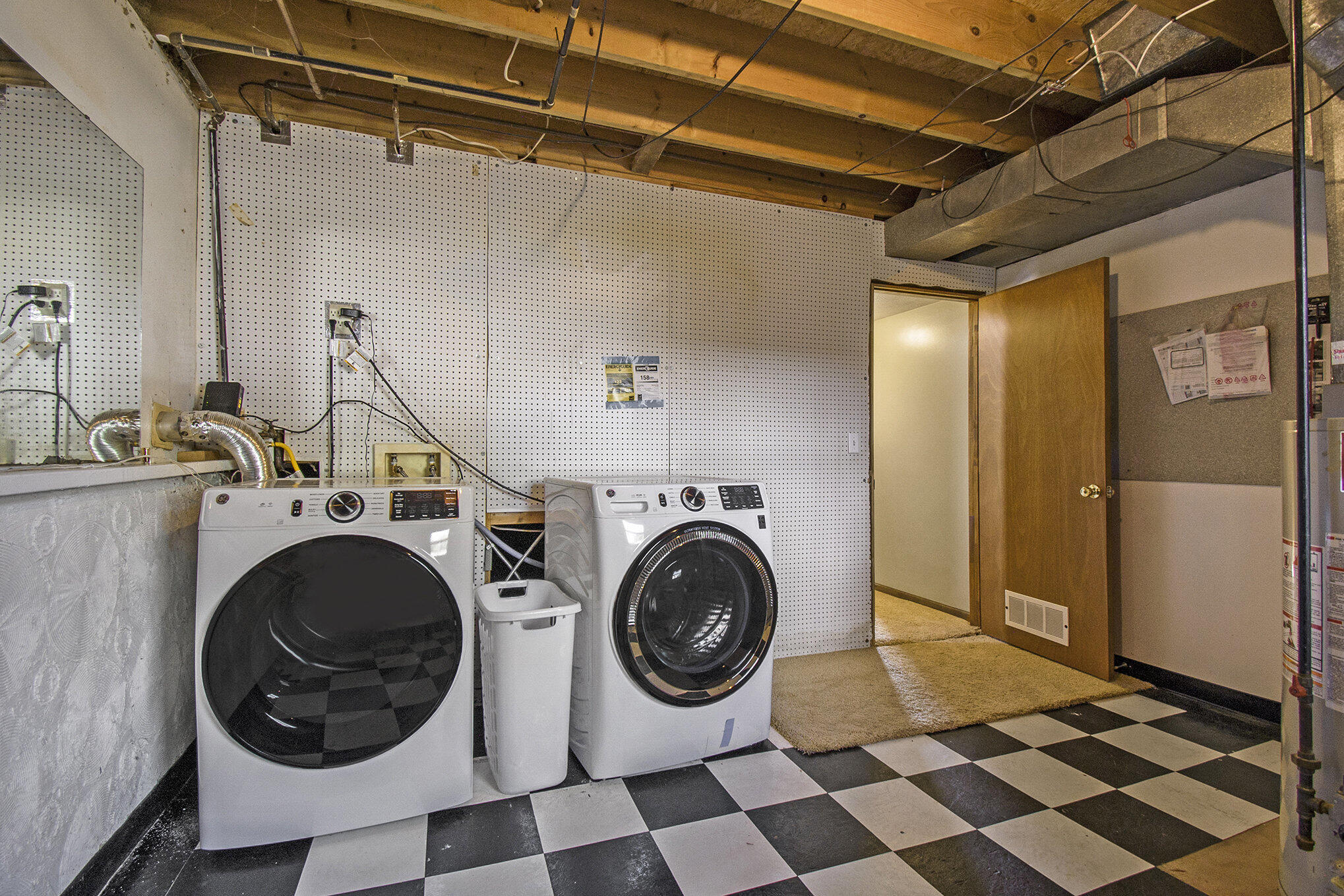 1370 Manorwood Drive SE Grand Rapids MI 49508