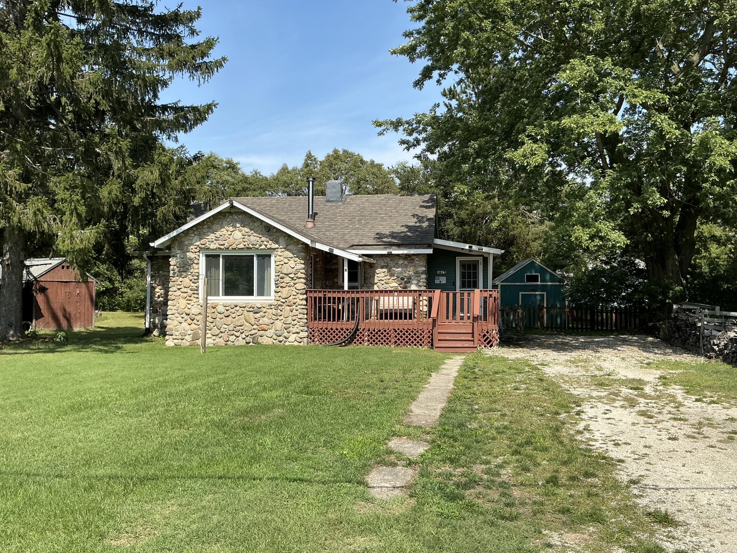 82248 45th Avenue Coloma MI 49038