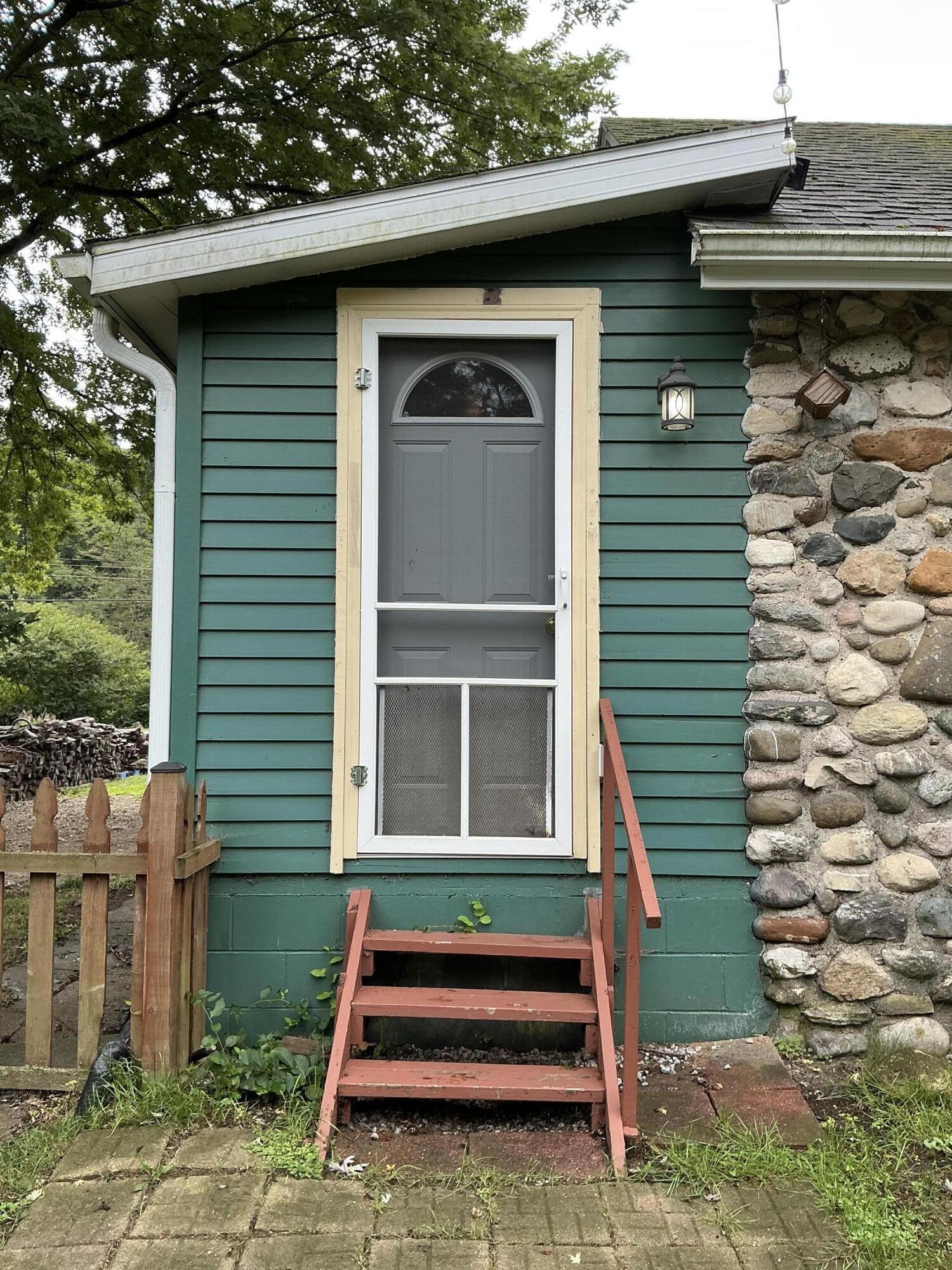 82248 45th Avenue Coloma MI 49038