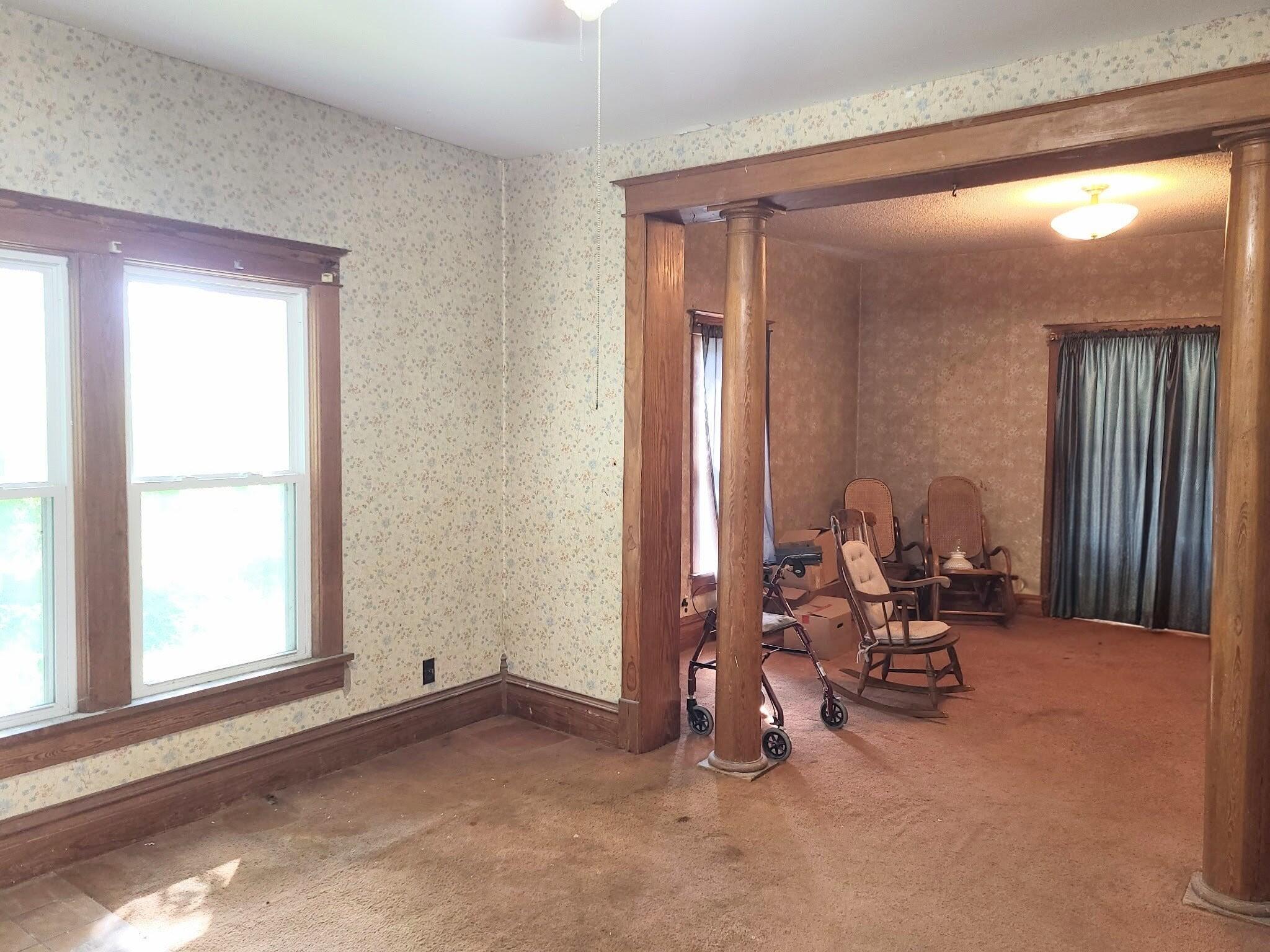 219 E Delaware Decatur MI 49045