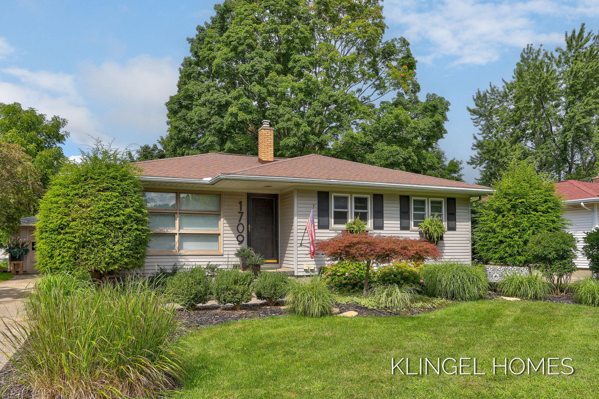 1709 Sheldon Road Grand Haven MI 49417