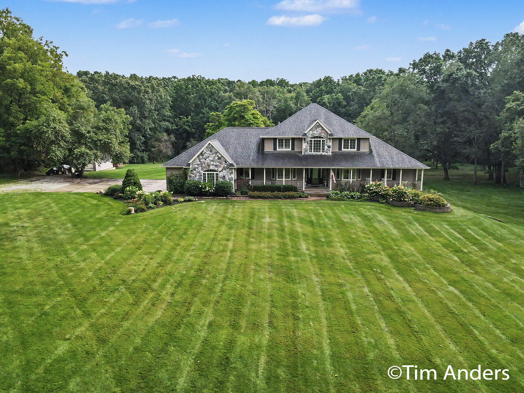 6900 Archway Drive NE Rockford MI 49341