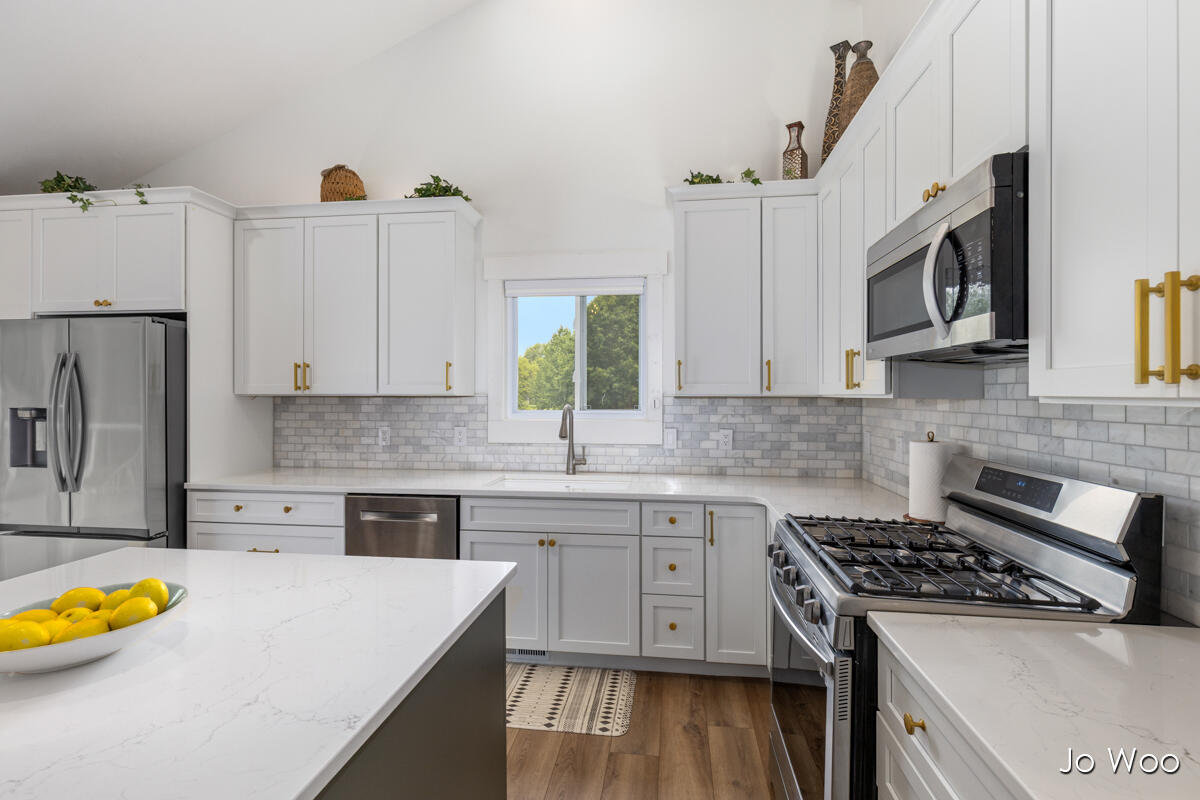 3529 Buttrick Avenue SE Ada MI 49301