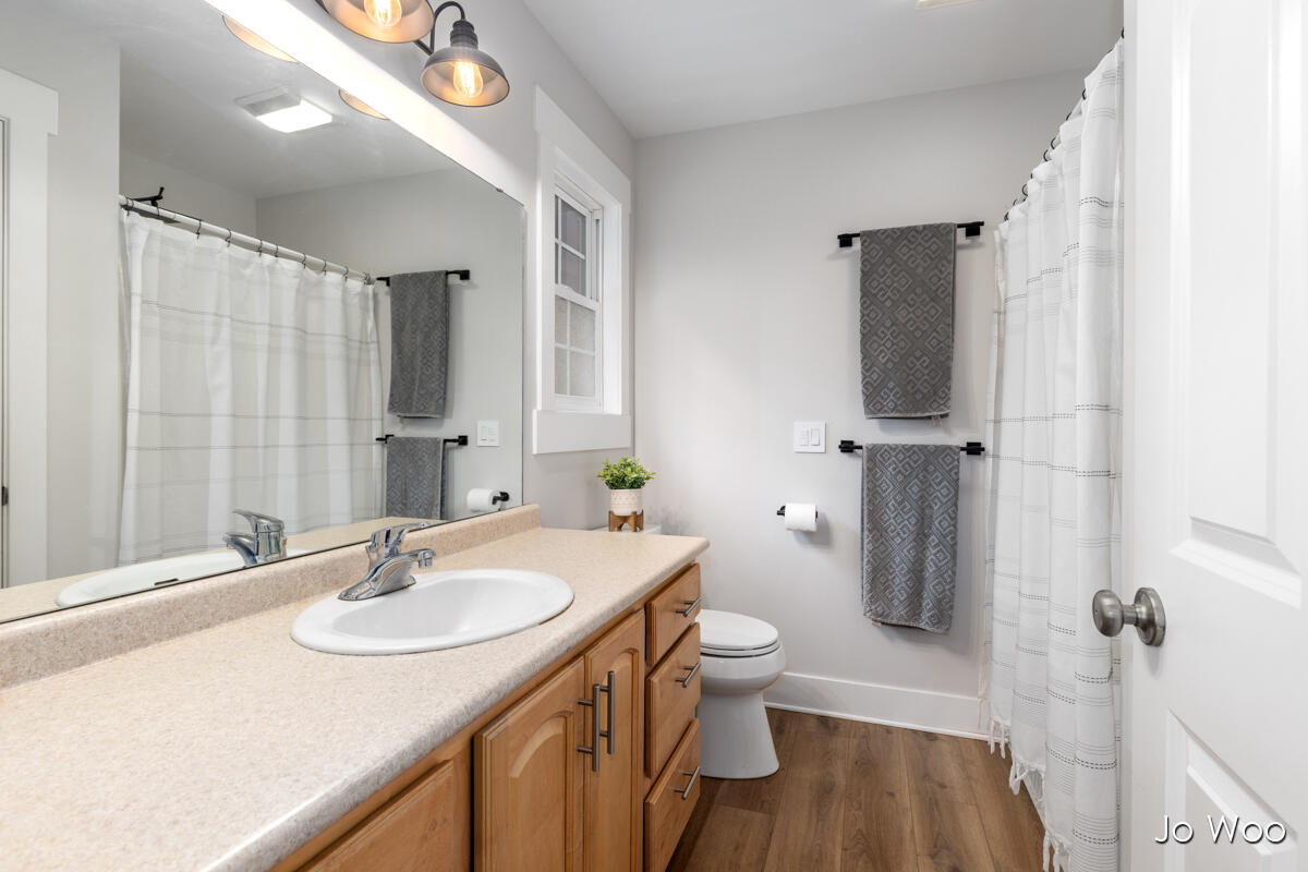3529 Buttrick Avenue SE Ada MI 49301