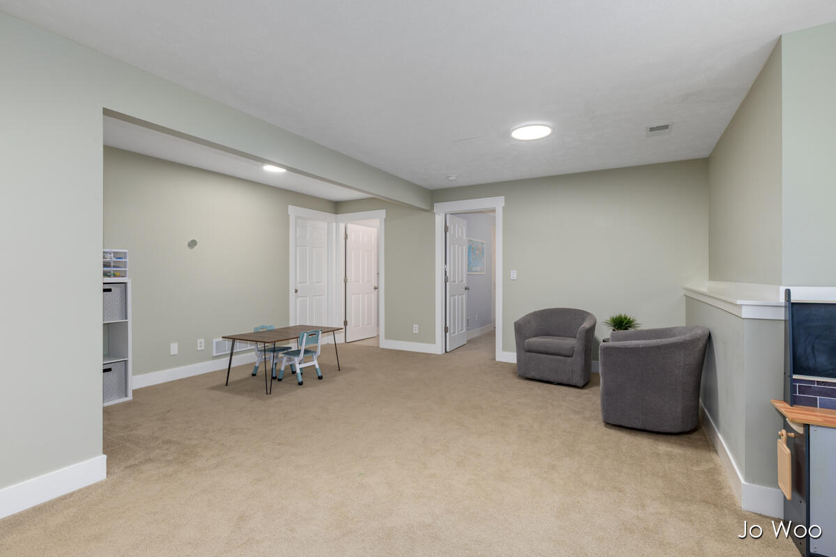 3529 Buttrick Avenue SE Ada MI 49301
