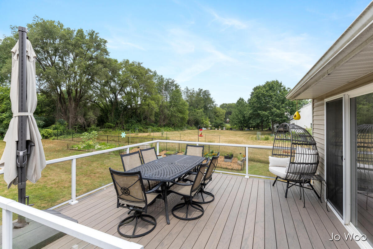 3529 Buttrick Avenue SE Ada MI 49301