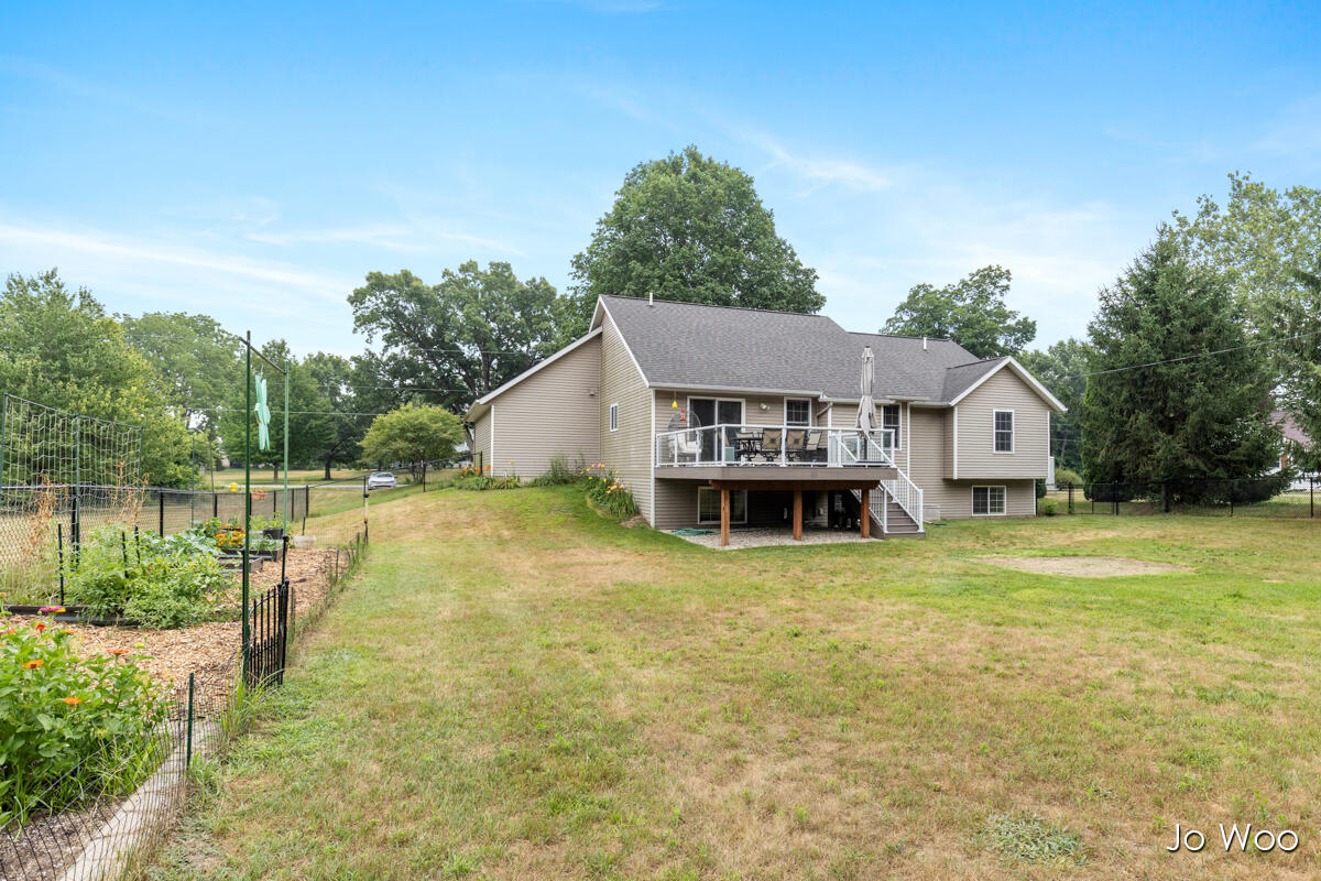 3529 Buttrick Avenue SE Ada MI 49301