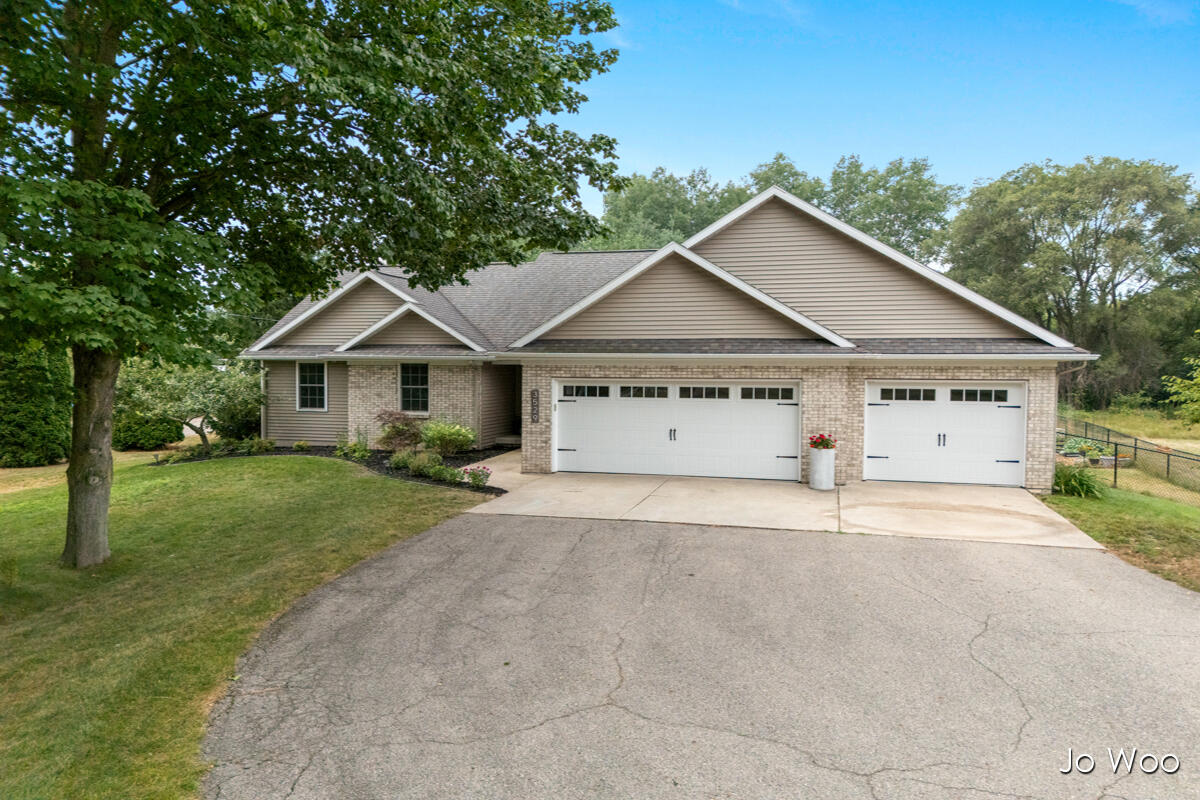 3529 Buttrick Avenue SE Ada MI 49301