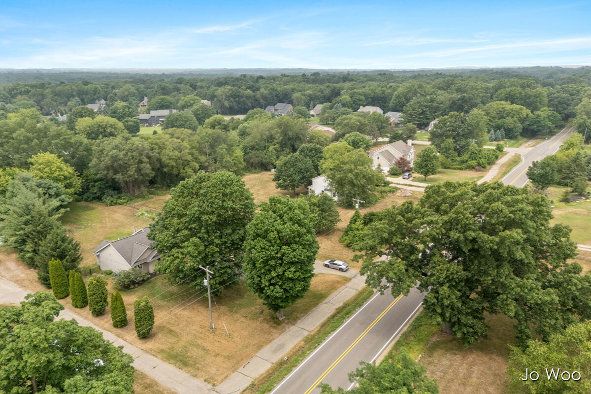 3529 Buttrick Avenue SE Ada MI 49301