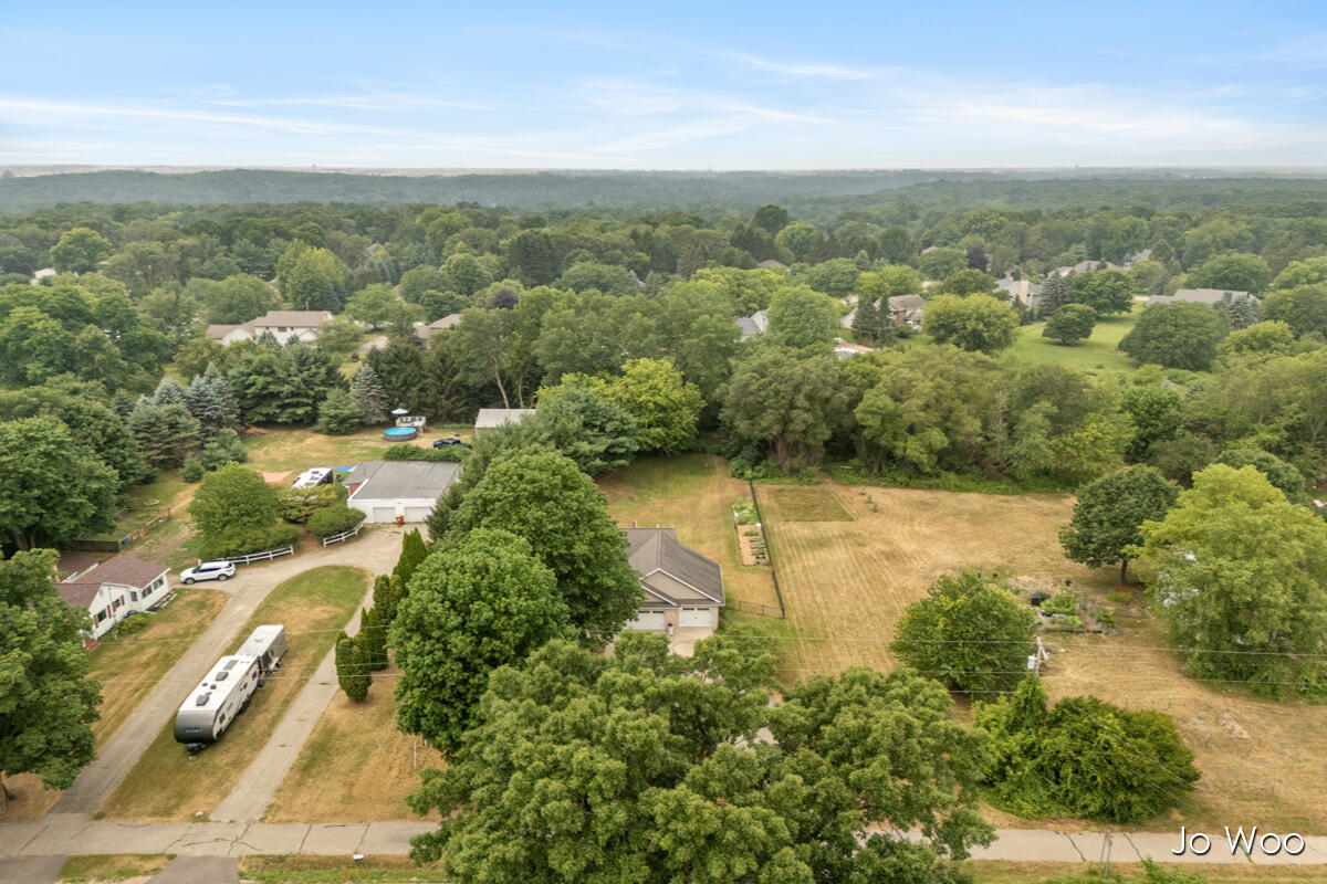 3529 Buttrick Avenue SE Ada MI 49301