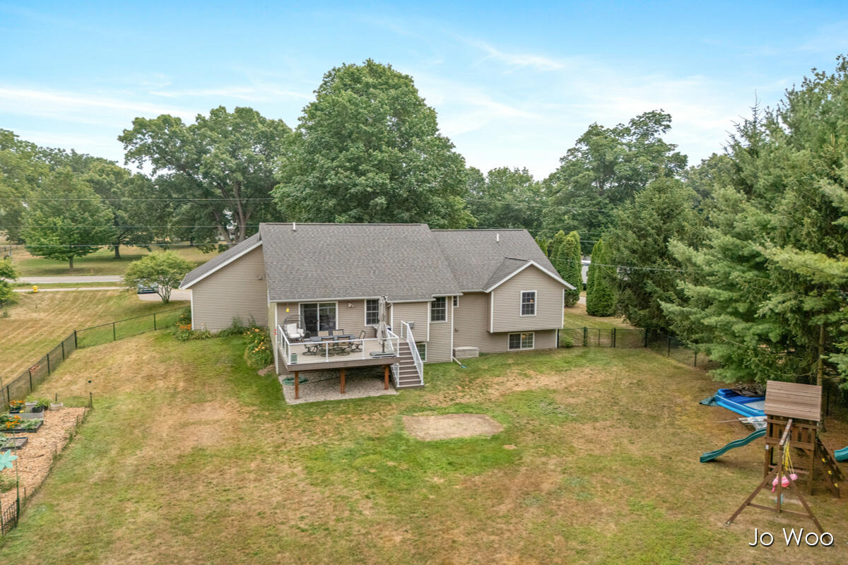 3529 Buttrick Avenue SE Ada MI 49301