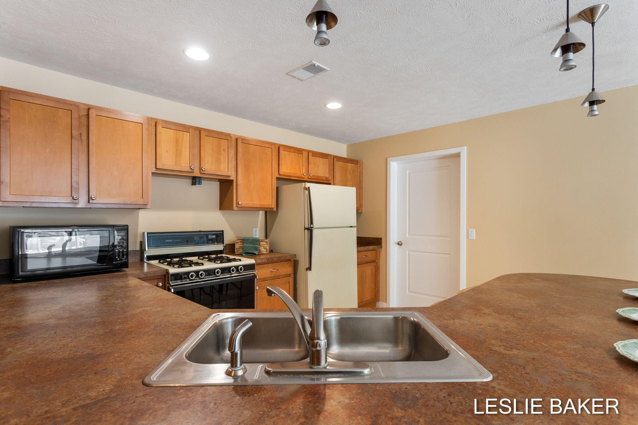 6394 Reserve Way Holland MI 49423