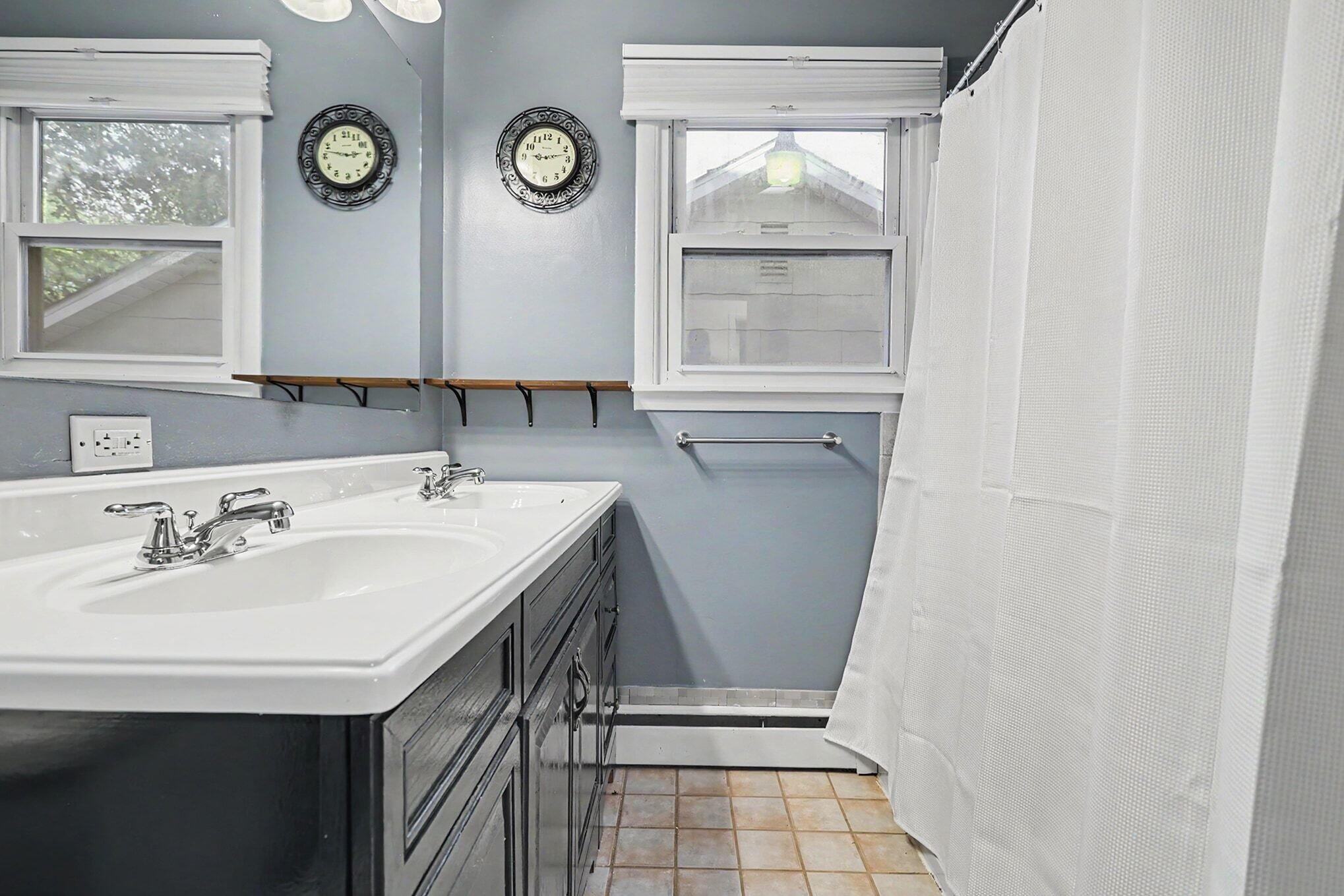 2329 Stanley Avenue Portage MI 49002