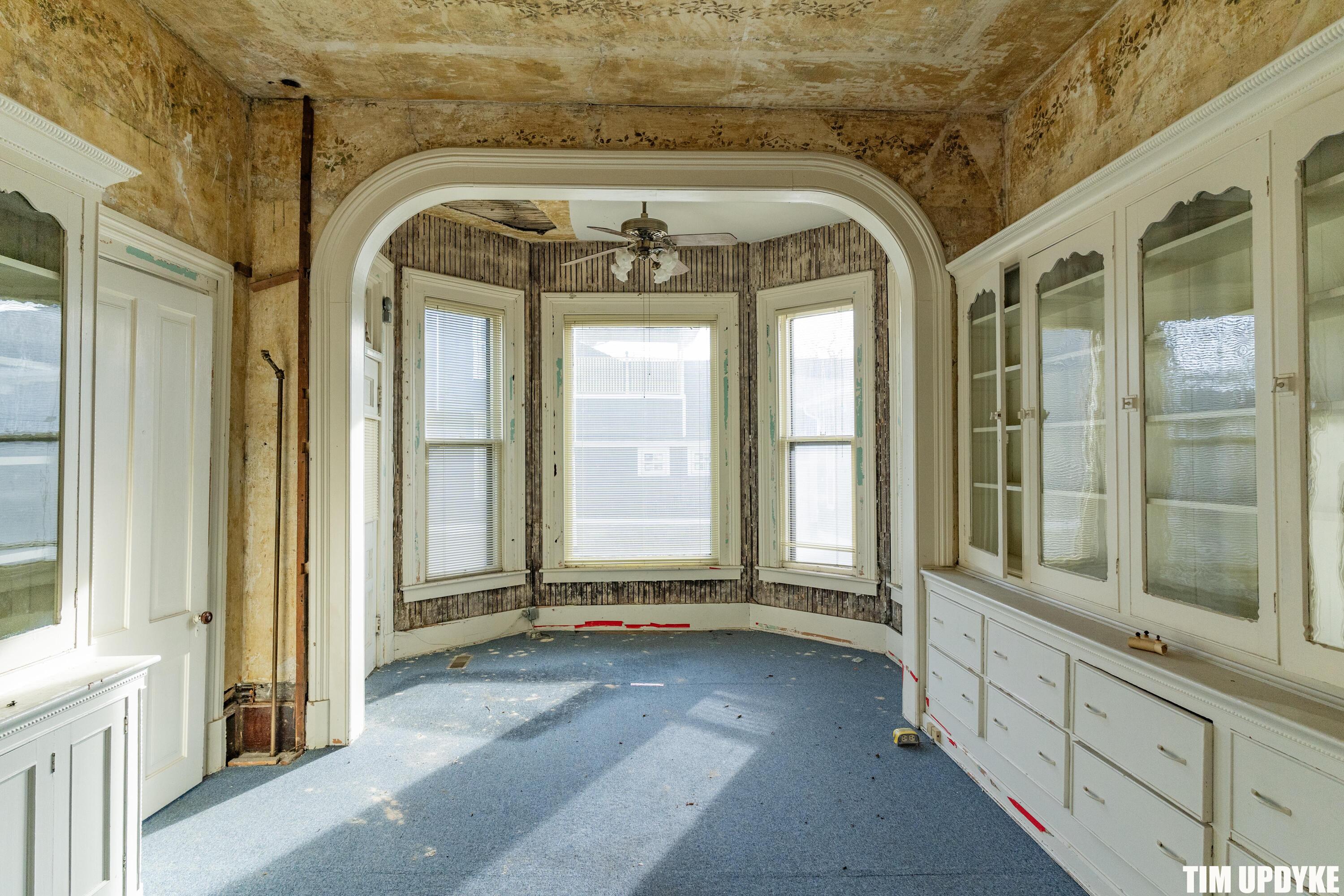 382 W Muskegon Avenue Muskegon MI 49440