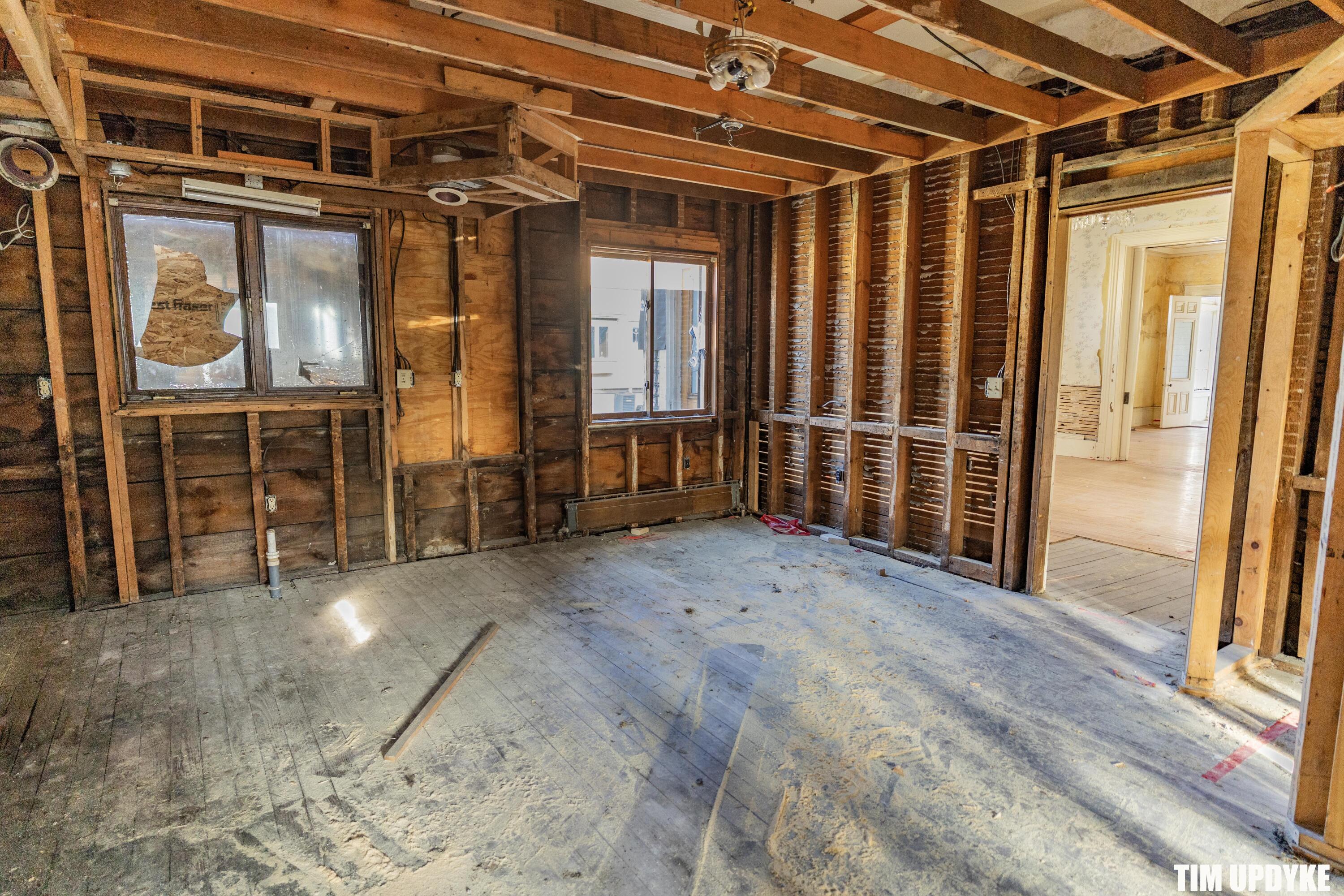 382 W Muskegon Avenue Muskegon MI 49440