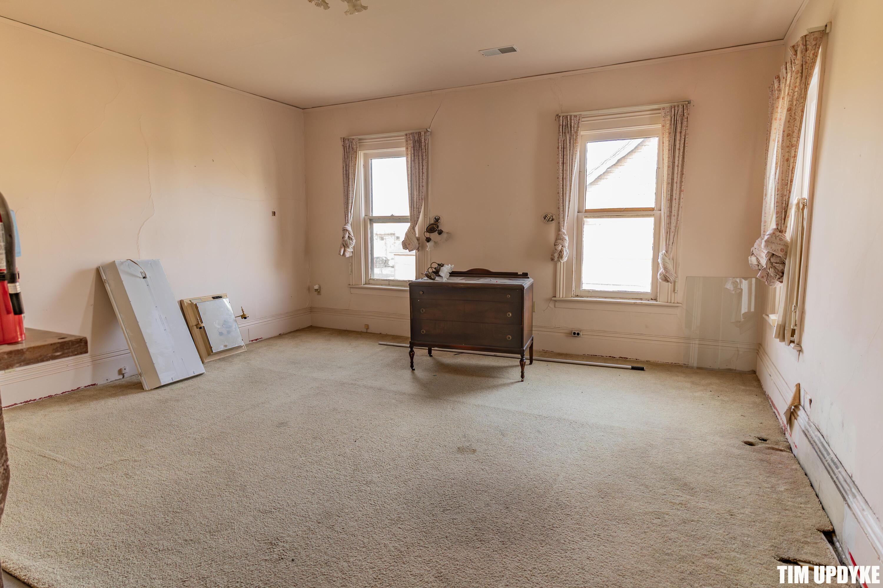 382 W Muskegon Avenue Muskegon MI 49440