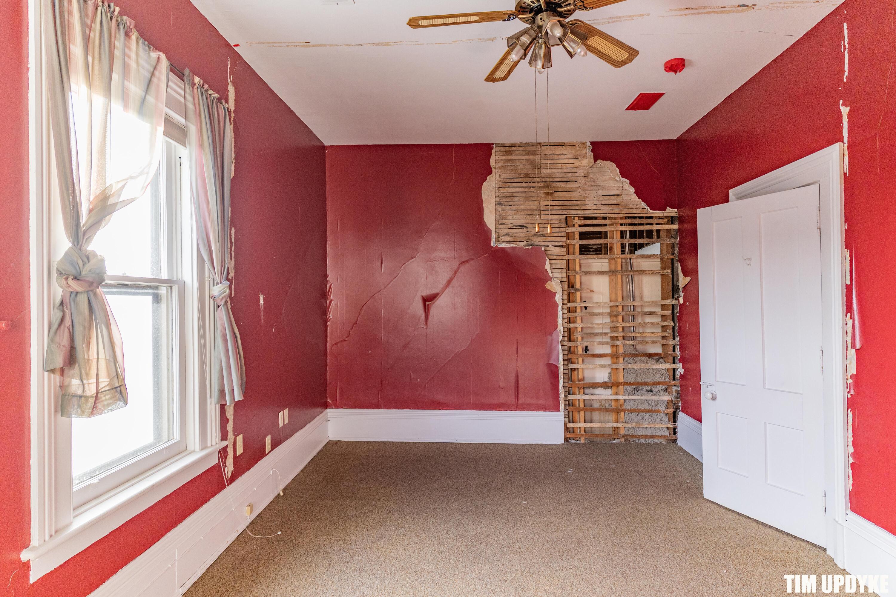 382 W Muskegon Avenue Muskegon MI 49440