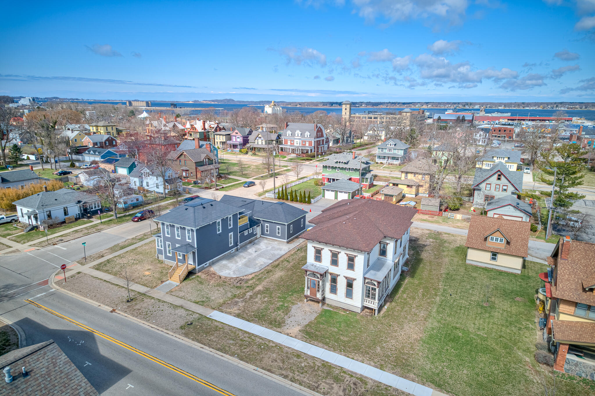 382 W Muskegon Avenue Muskegon MI 49440