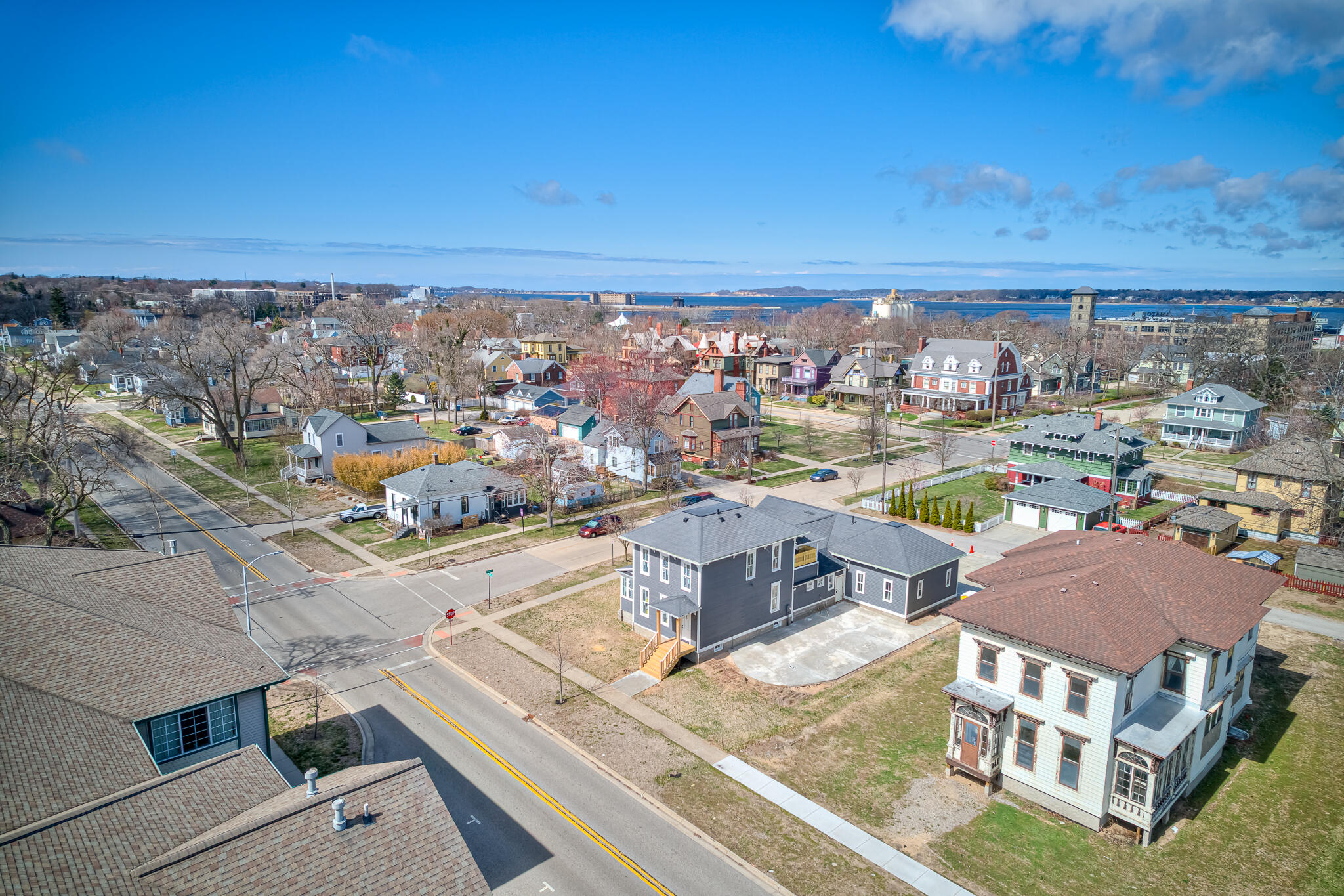 382 W Muskegon Avenue Muskegon MI 49440