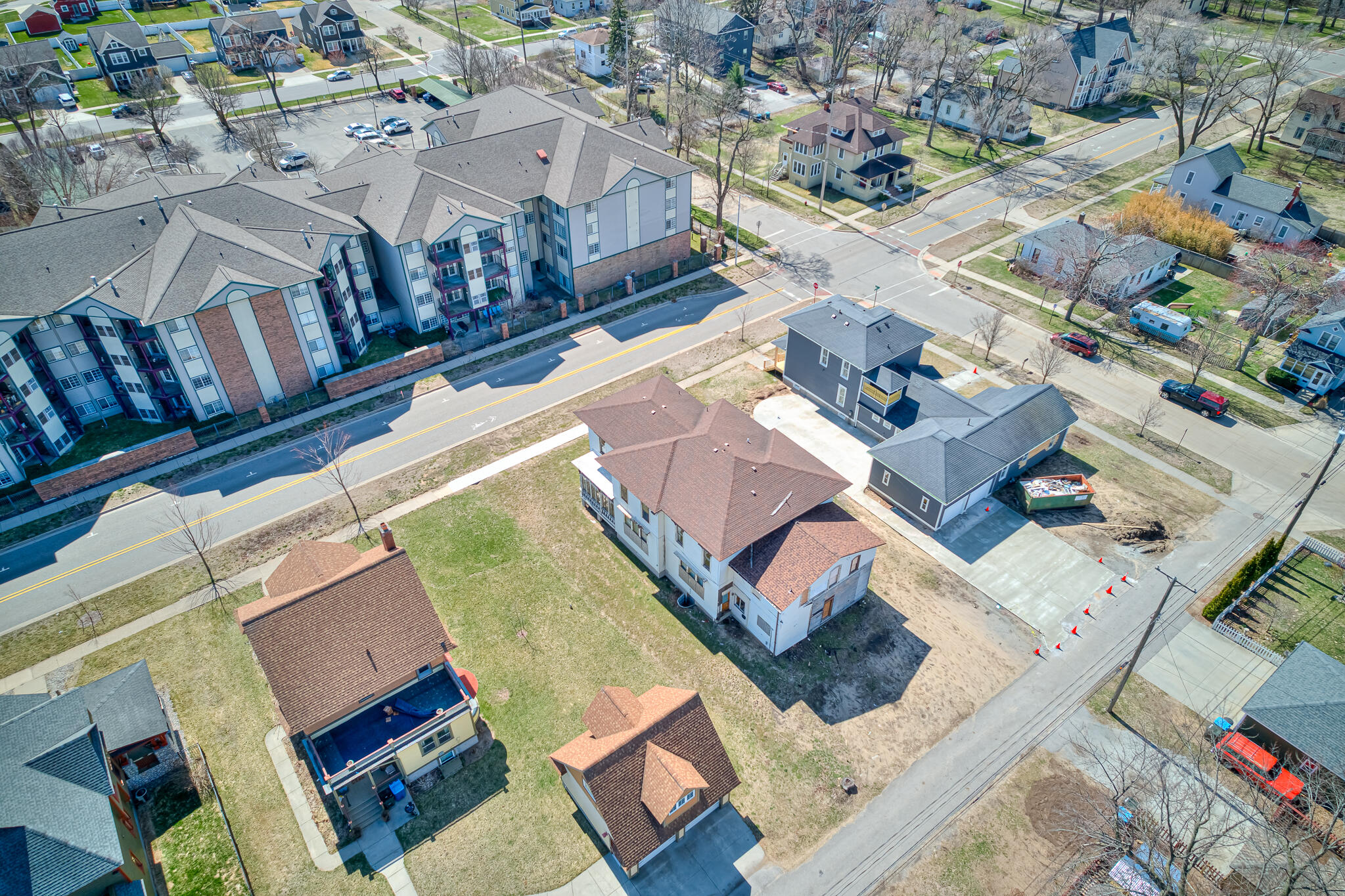 382 W Muskegon Avenue Muskegon MI 49440