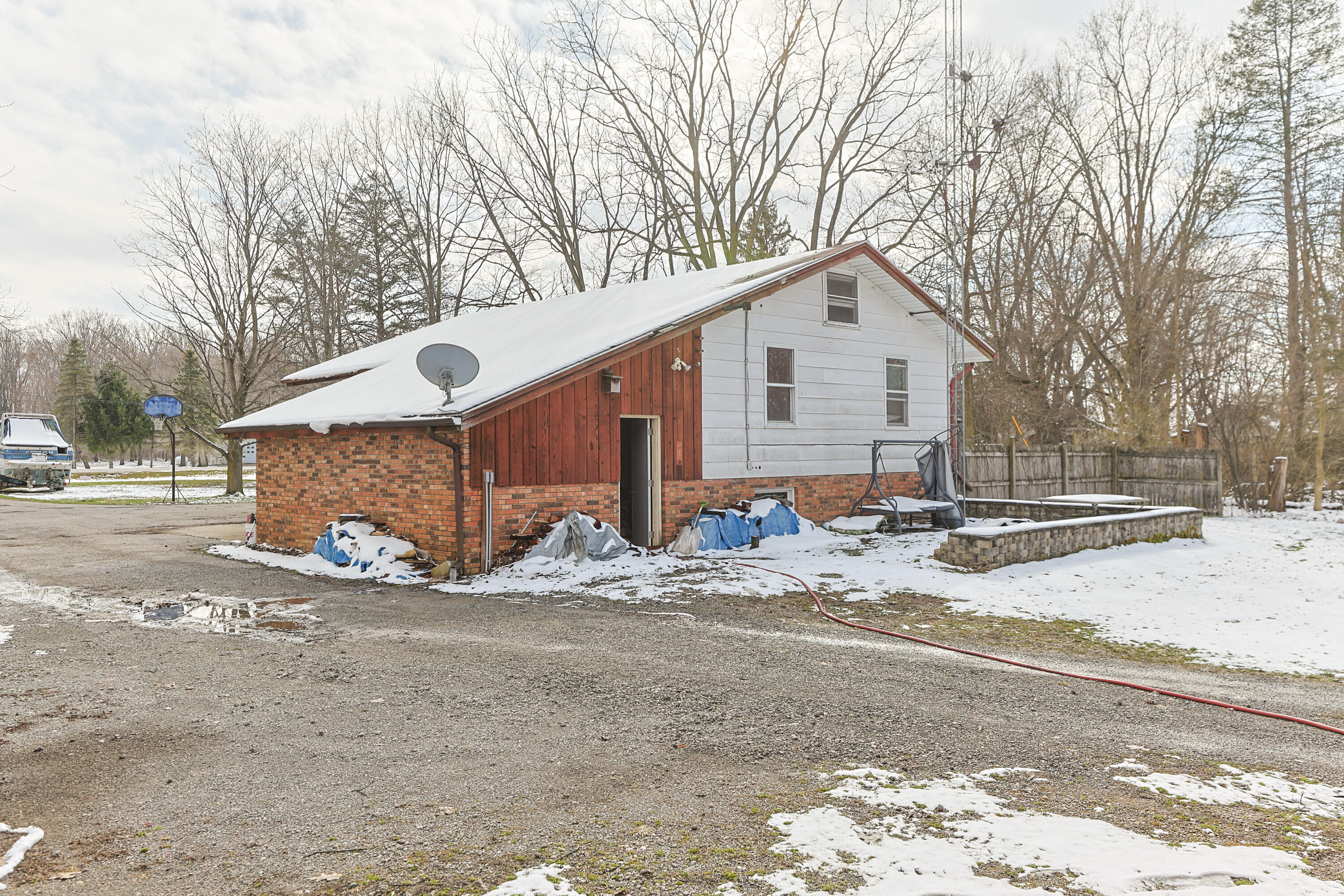 29460 M 62 W Dowagiac MI 49047