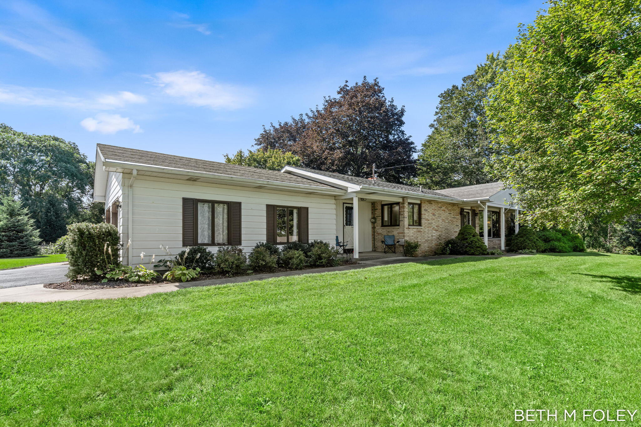 6162 147th Avenue Holland MI 49423