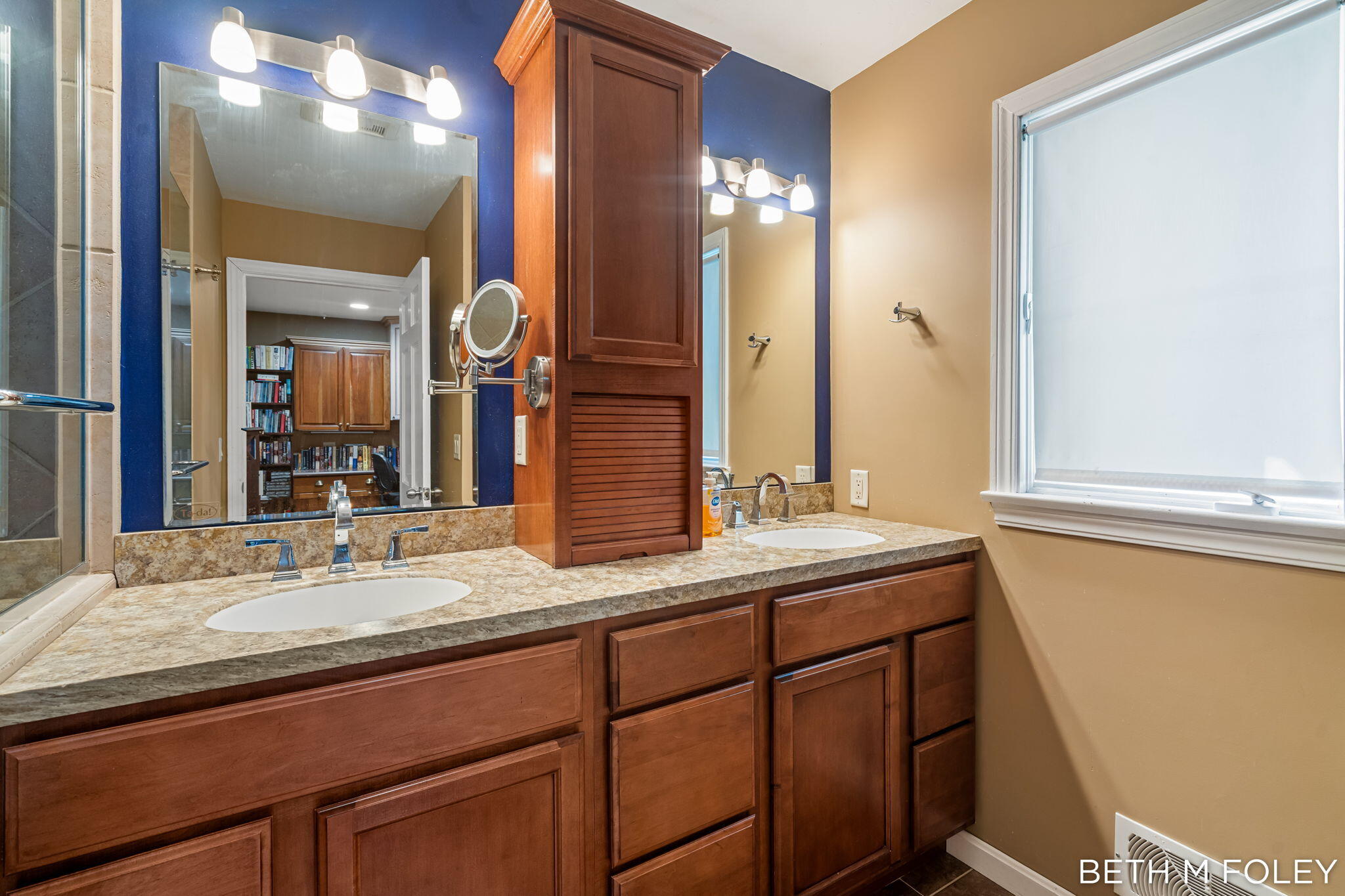6162 147th Avenue Holland MI 49423
