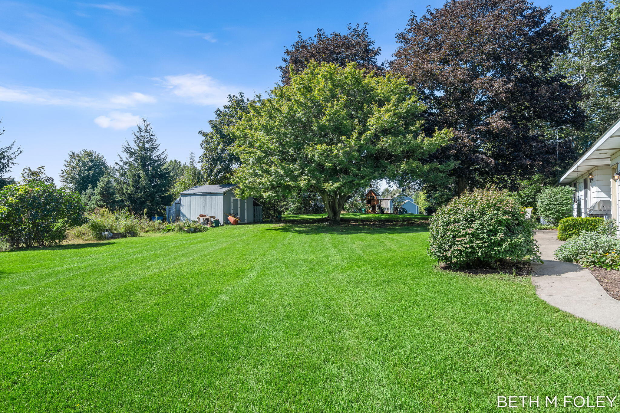 6162 147th Avenue Holland MI 49423