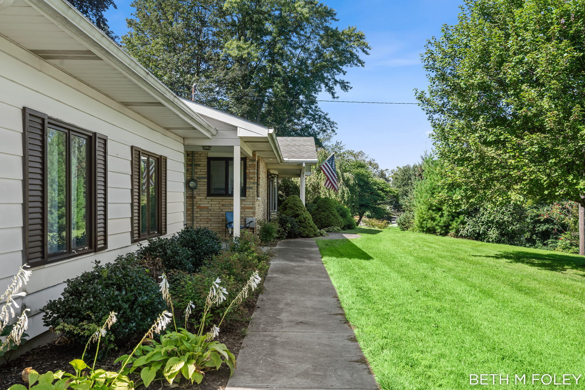 6162 147th Avenue Holland MI 49423