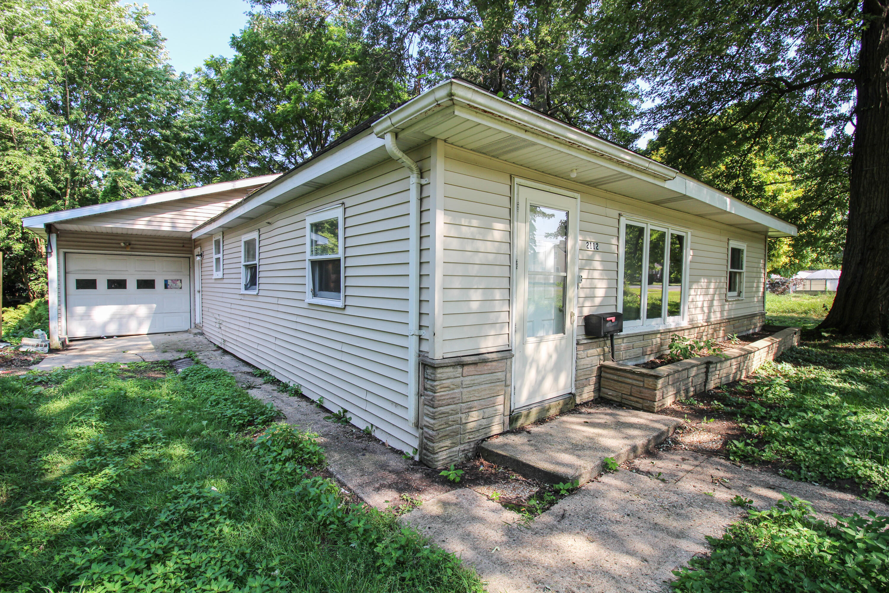 2112 N Westnedge Avenue Kalamazoo MI 49007