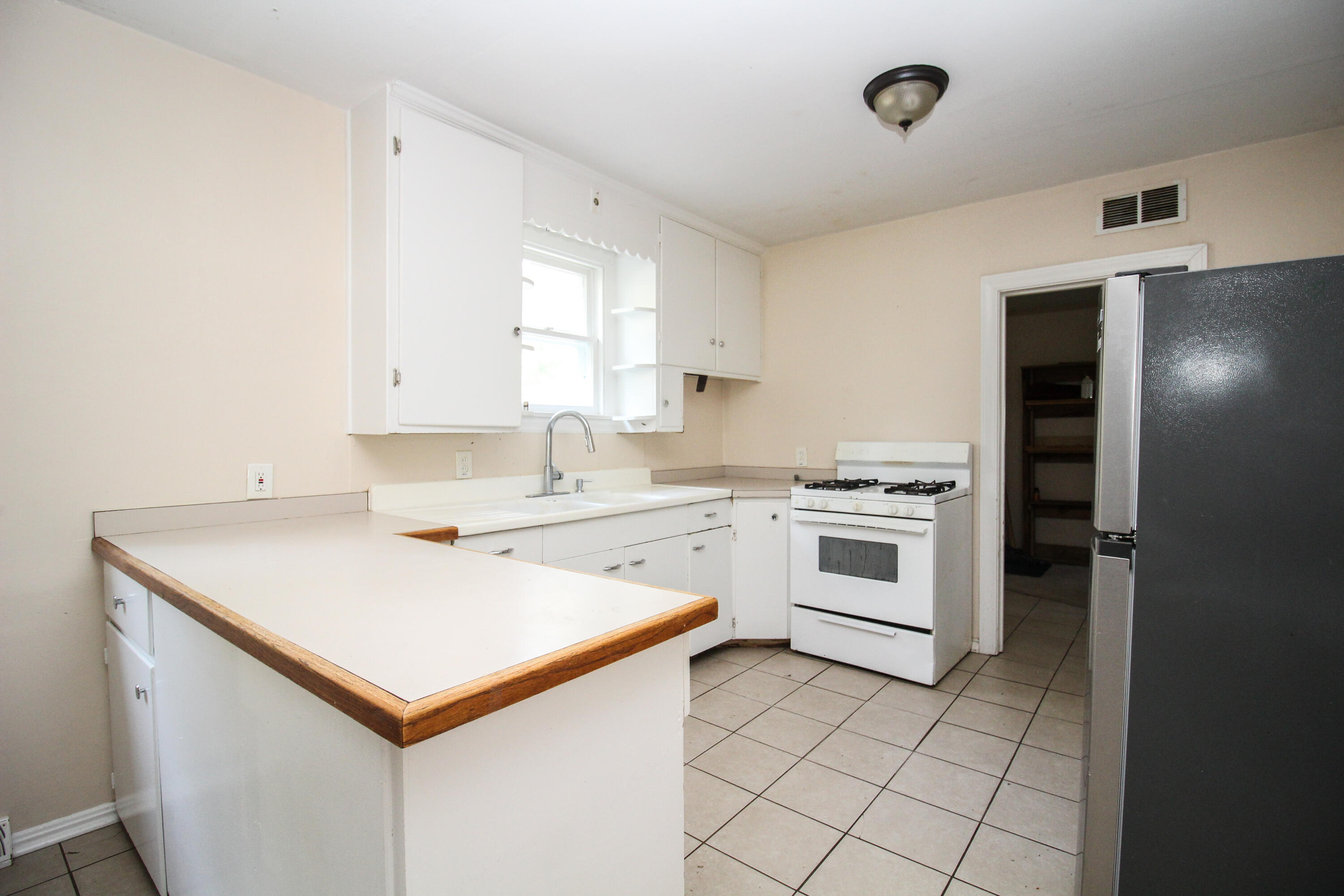 2112 N Westnedge Avenue Kalamazoo MI 49007