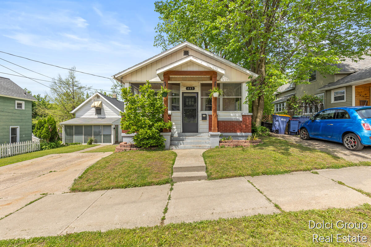 443 Cedar Street NE Grand Rapids MI 49503