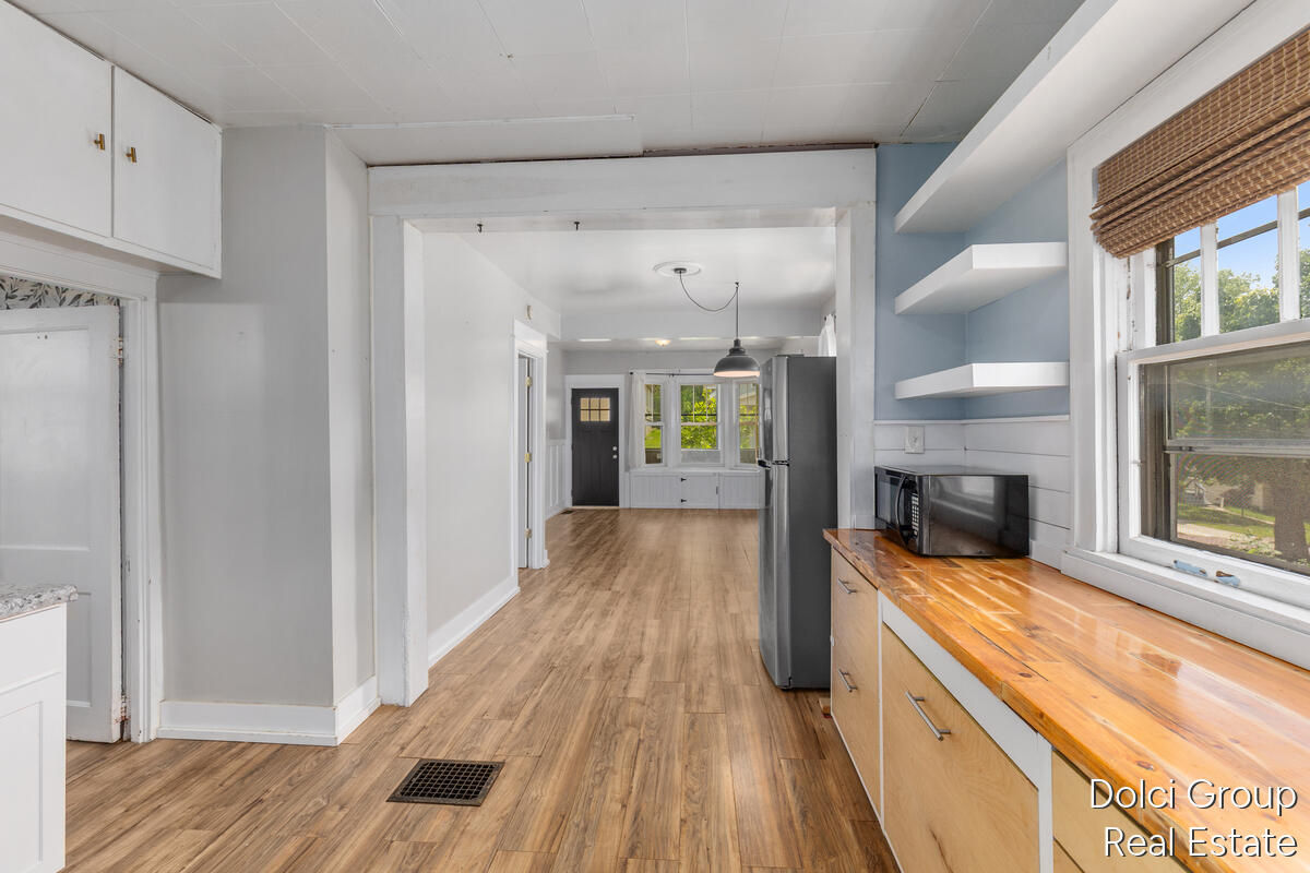 443 Cedar Street NE Grand Rapids MI 49503