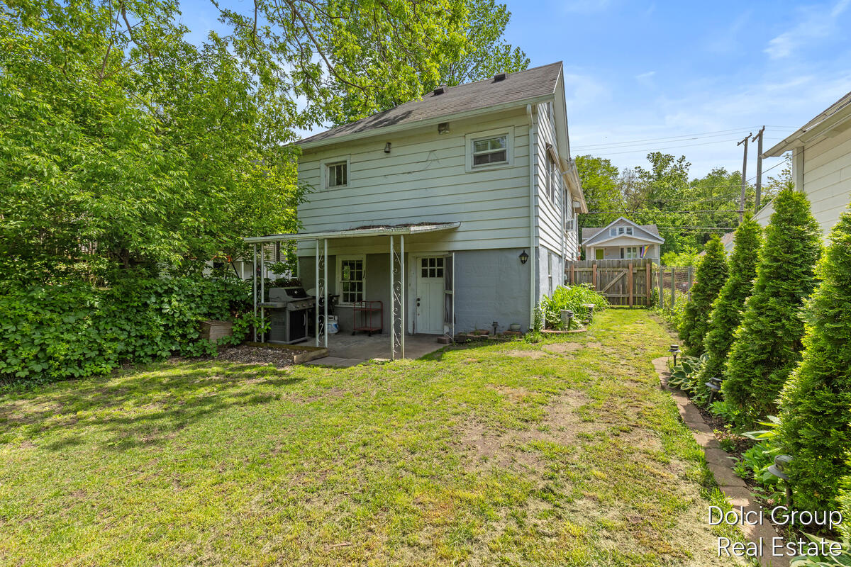 443 Cedar Street NE Grand Rapids MI 49503