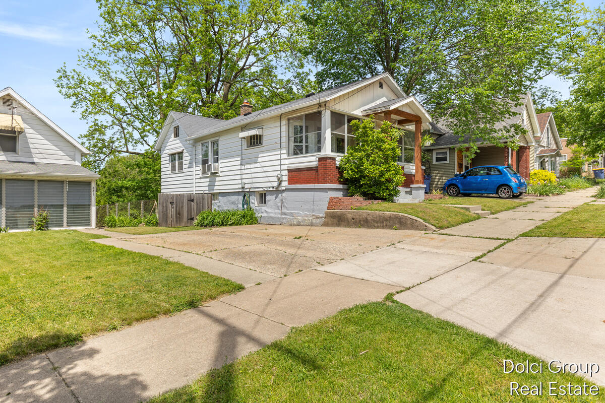 443 Cedar Street NE Grand Rapids MI 49503