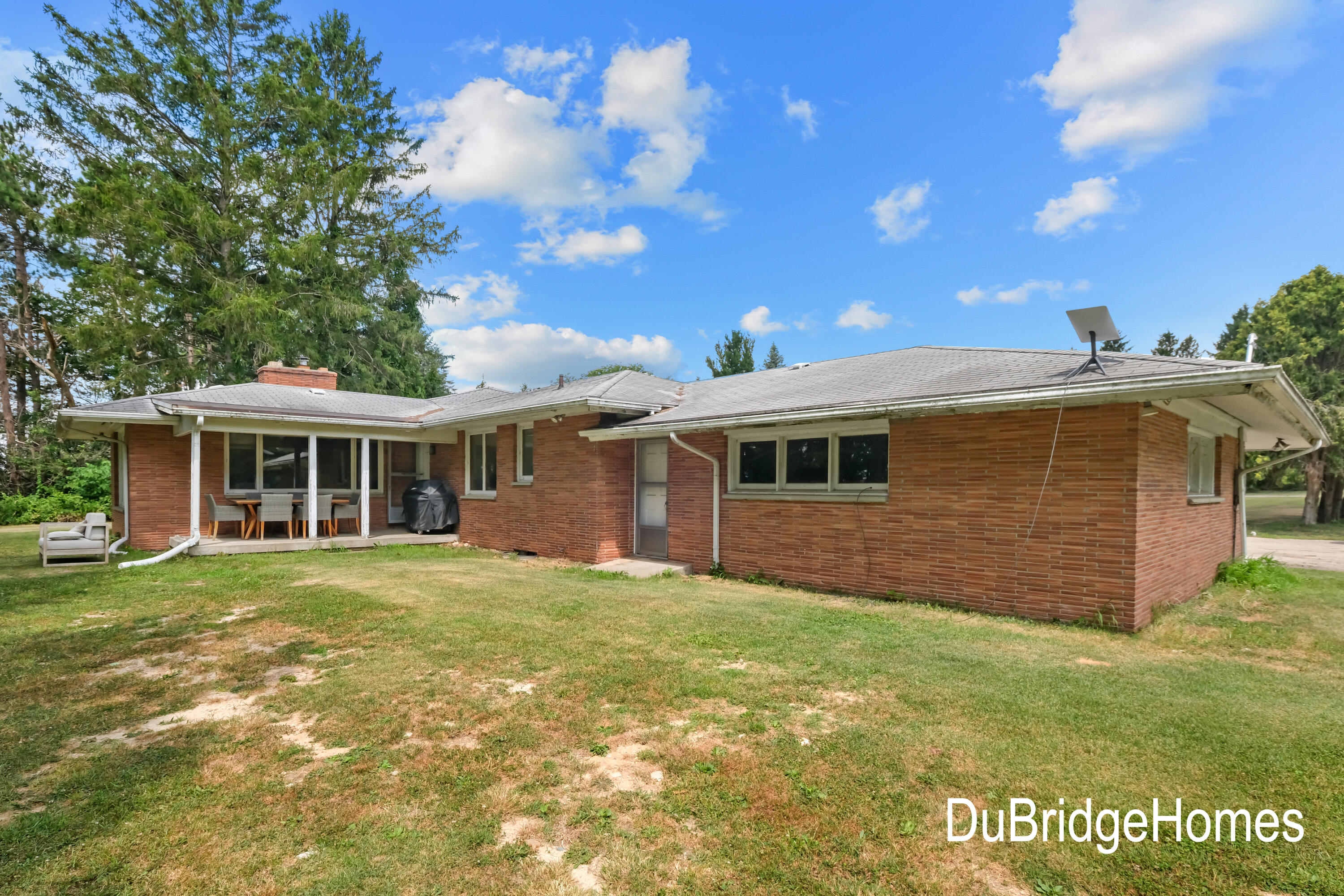 311 Honey Creek Avenue SE Ada MI 49301