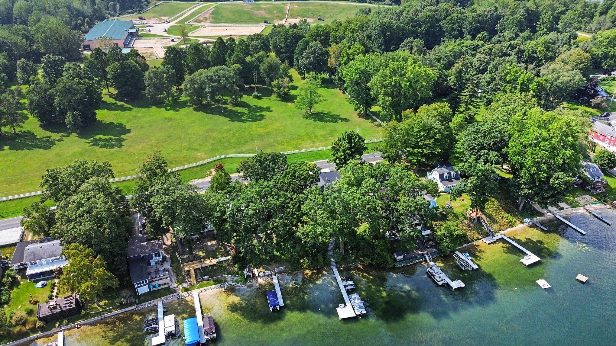 95517 County Road 690 Dowagiac MI 49047