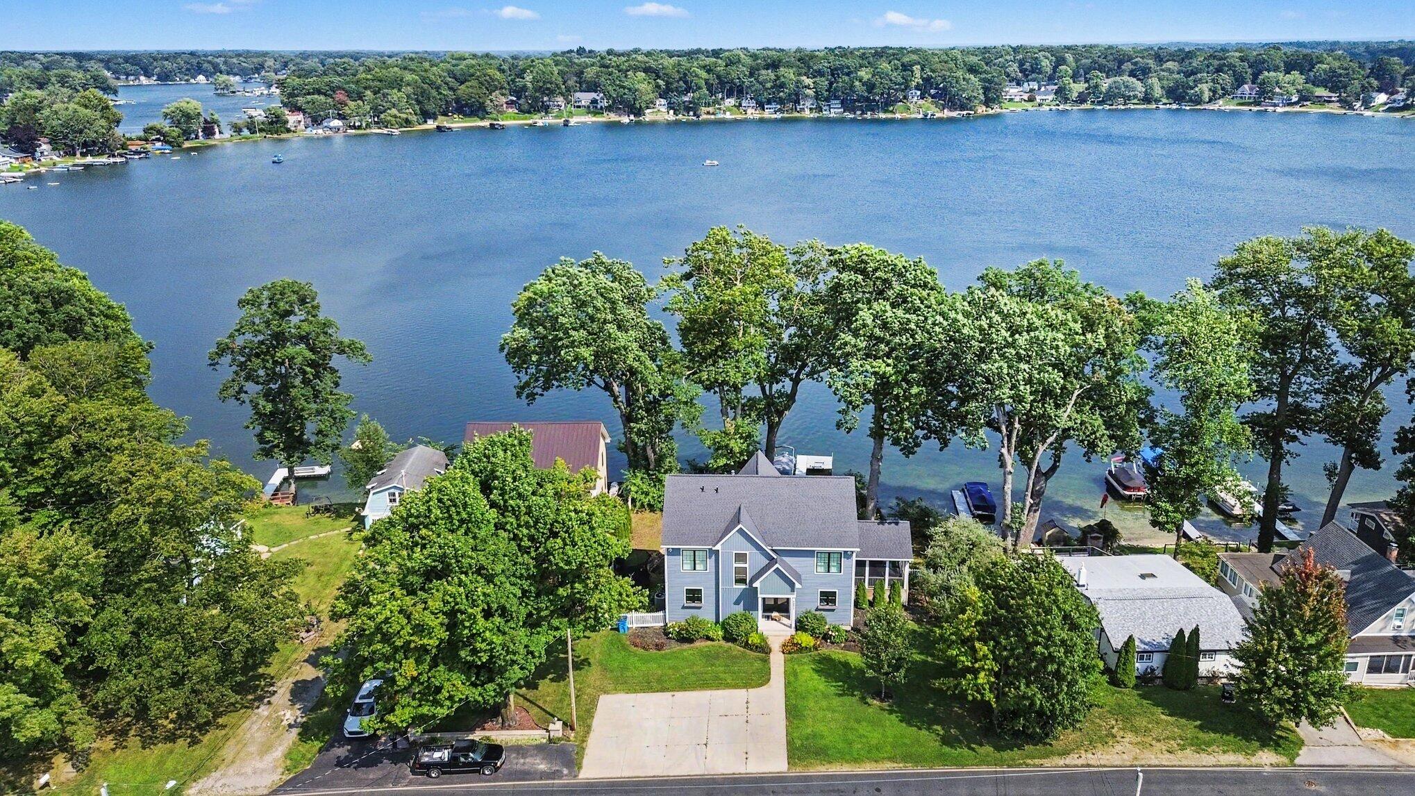 95517 County Road 690 Dowagiac MI 49047