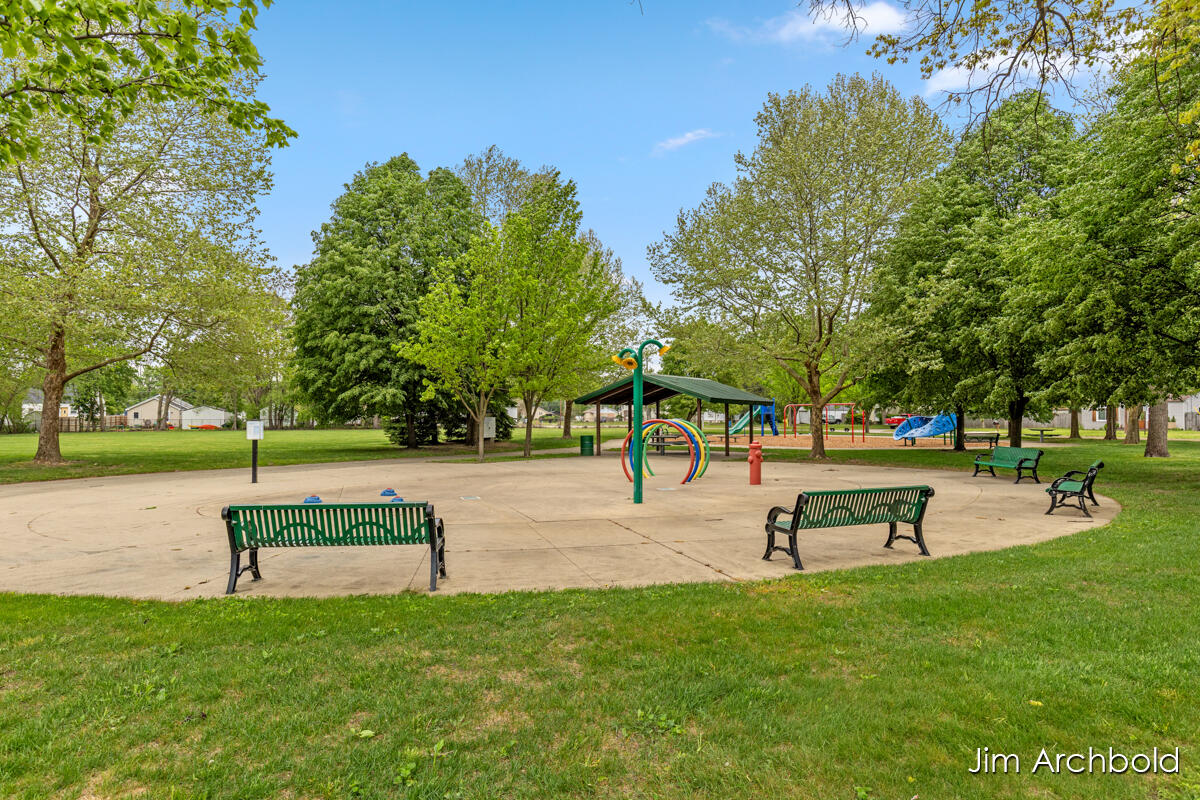 146 Bellevue Street SE Grand Rapids MI 49548