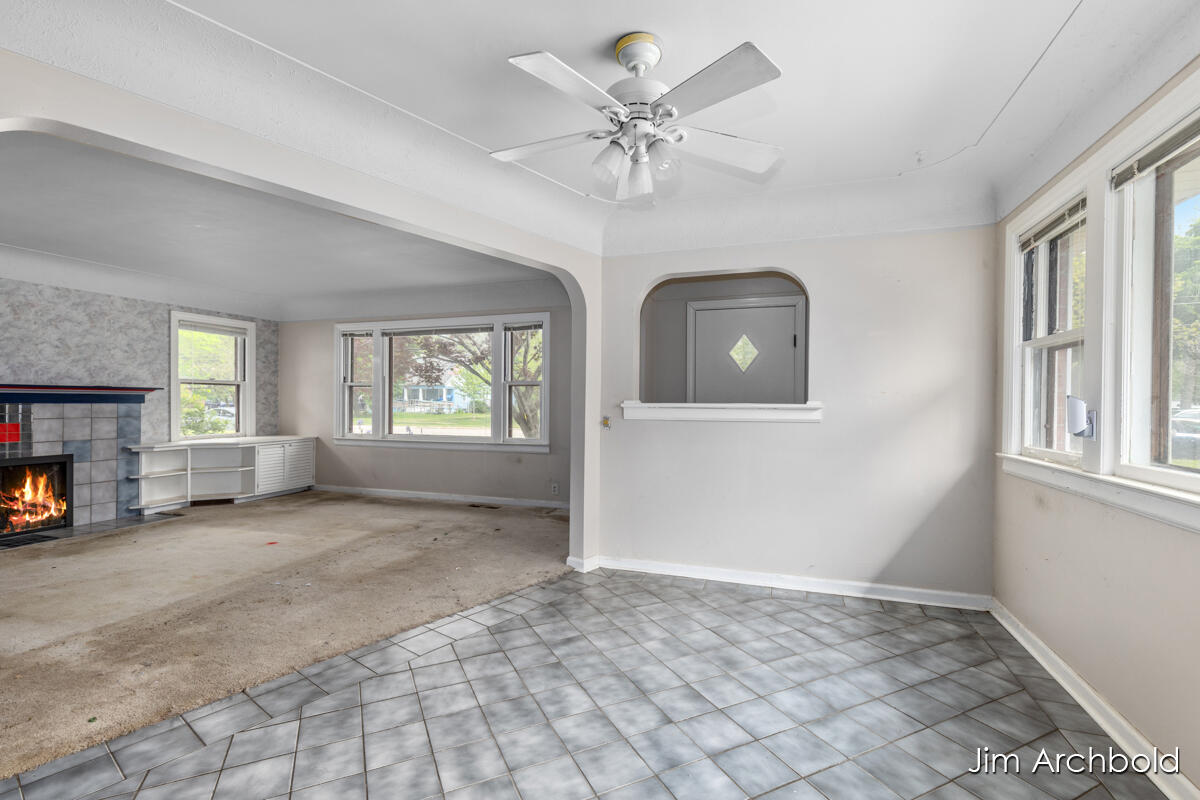 146 Bellevue Street SE Grand Rapids MI 49548