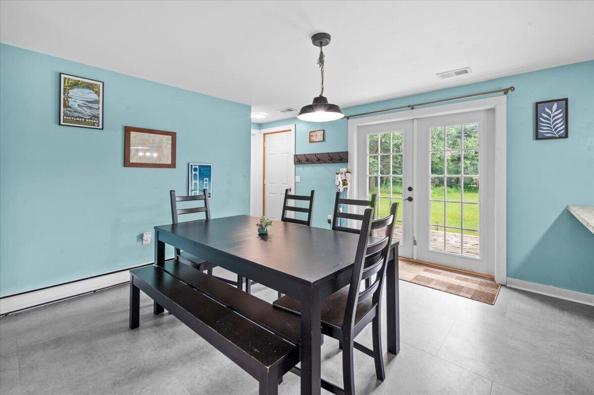 7218 11 Mile Road NE Rockford MI 49341