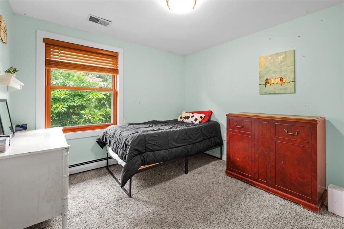 7218 11 Mile Road NE Rockford MI 49341